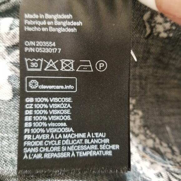 Divided Women's Mini Black Floral Dress Button Up Long Cuffed Sleeves Size 6 - Picture 9 of 10